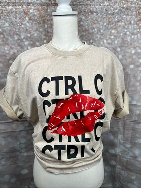 Beige Graphic Tee with Red Lip Print